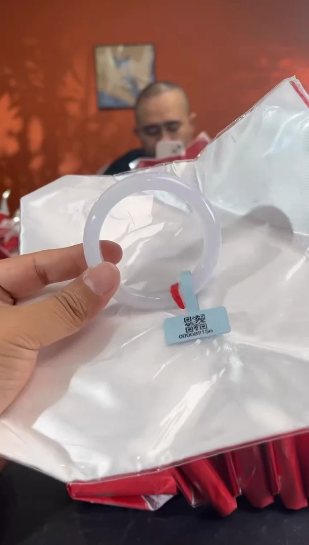 未镶嵌手镯翡翠3