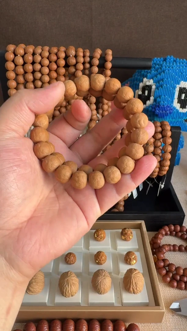 核桃全品雕刻小青柑