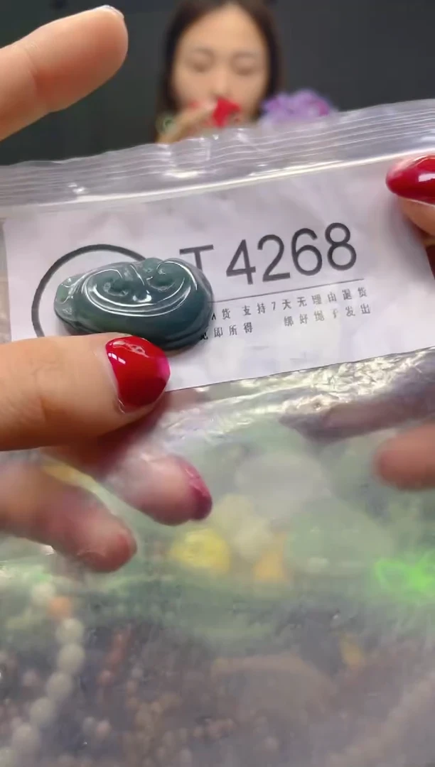 颈饰未镶嵌翡翠/T/翡翠A货，一件也是批发价