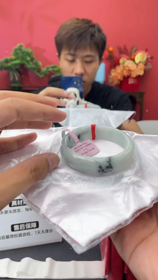 未镶嵌手镯翡翠7