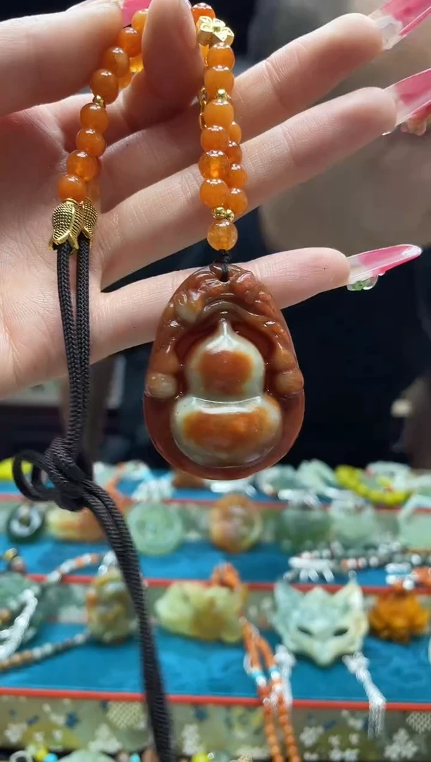 未镶嵌岫玉吊坠·