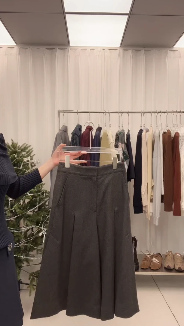 编号068 recto 秋冬羊毛百褶裙裤 福福待开价