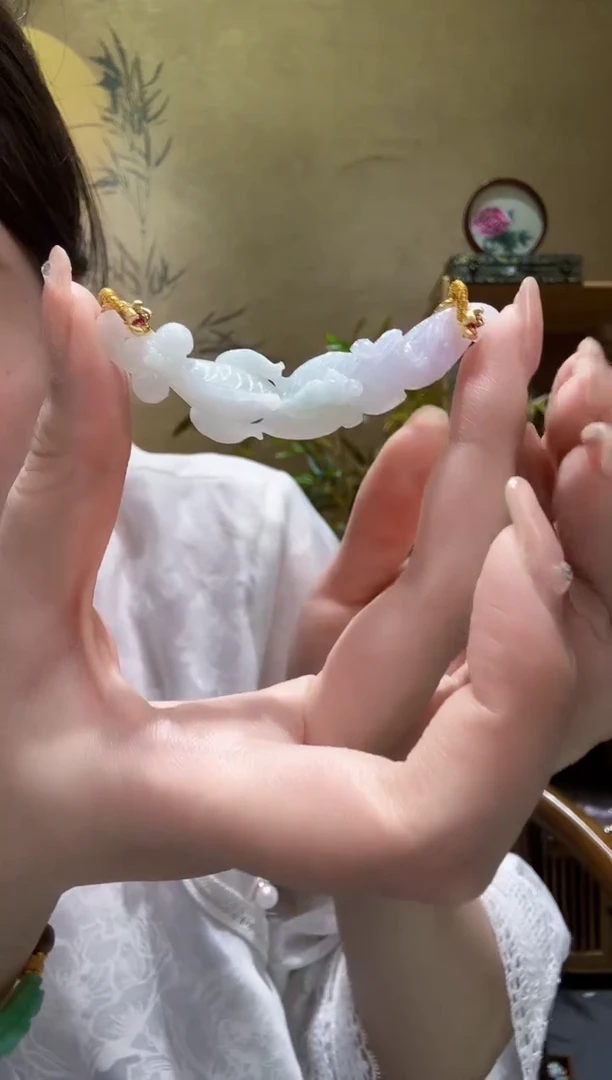 翡翠未镶嵌颈饰吊坠