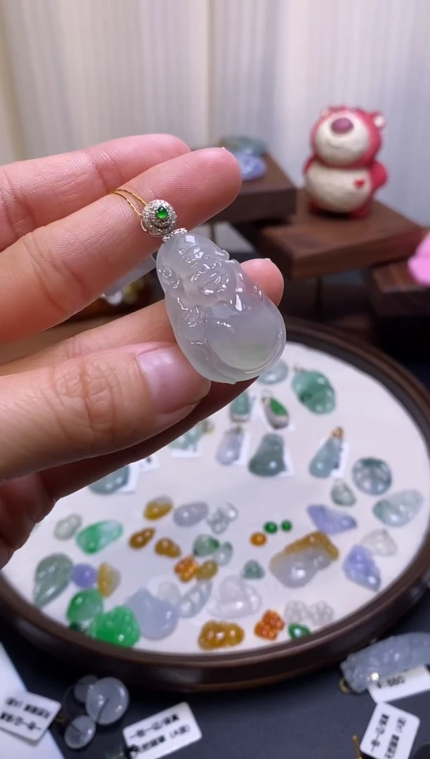 【闪购商品】翡翠颈饰18K金镶嵌财财