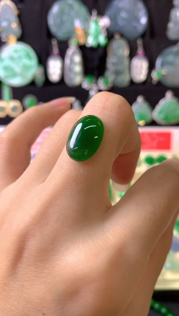 定制翡翠未镶嵌1裸玉（客户意向镶嵌）