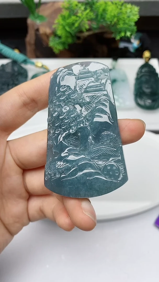 【闪购商品】翡翠颈饰未镶嵌