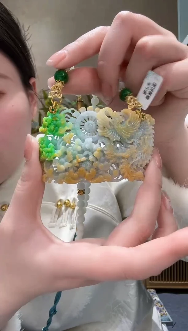 【闪购商品】翡翠颈饰未镶嵌吊坠