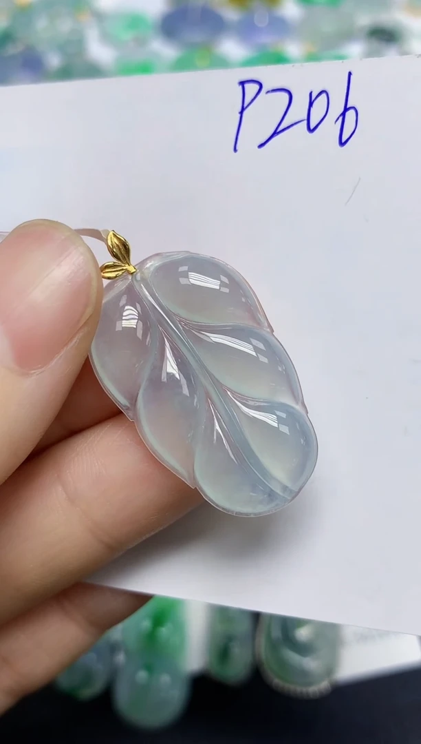 颈饰18K金镶嵌翡翠天然缅甸翡翠A货翡翠百元以上9元证书费自理