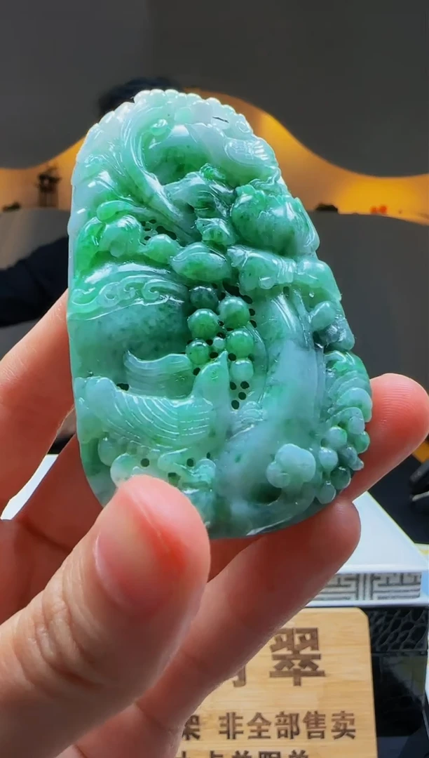 【闪购商品】定制翡翠未镶嵌Q02480翡翠毛货