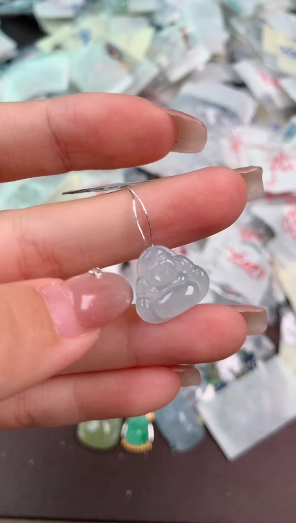 翡翠挂件未镶嵌一