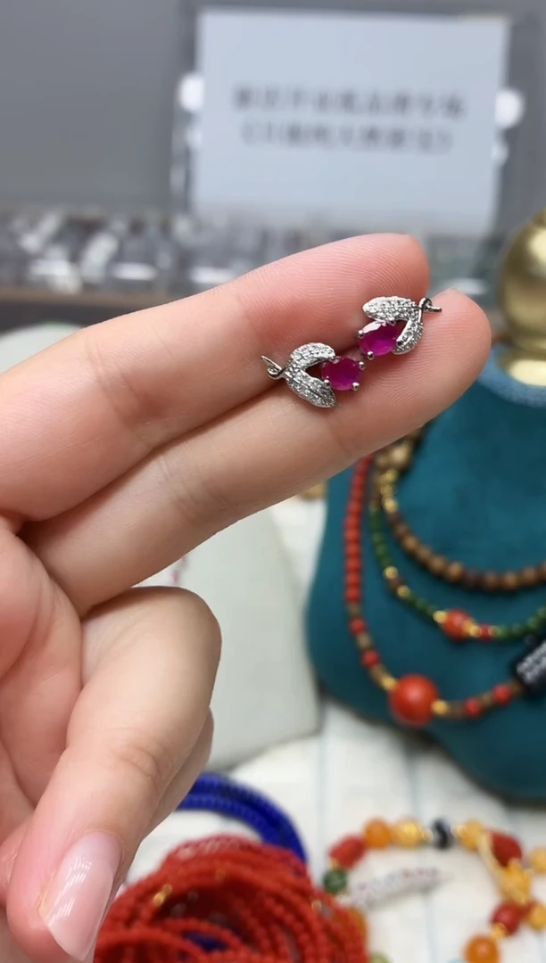 银S925镶嵌耳饰水晶151BJ1213产品一个（多样性）