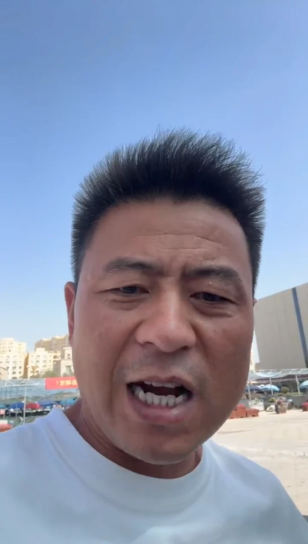 未镶嵌和田玉（糖玉）挂件和田玉