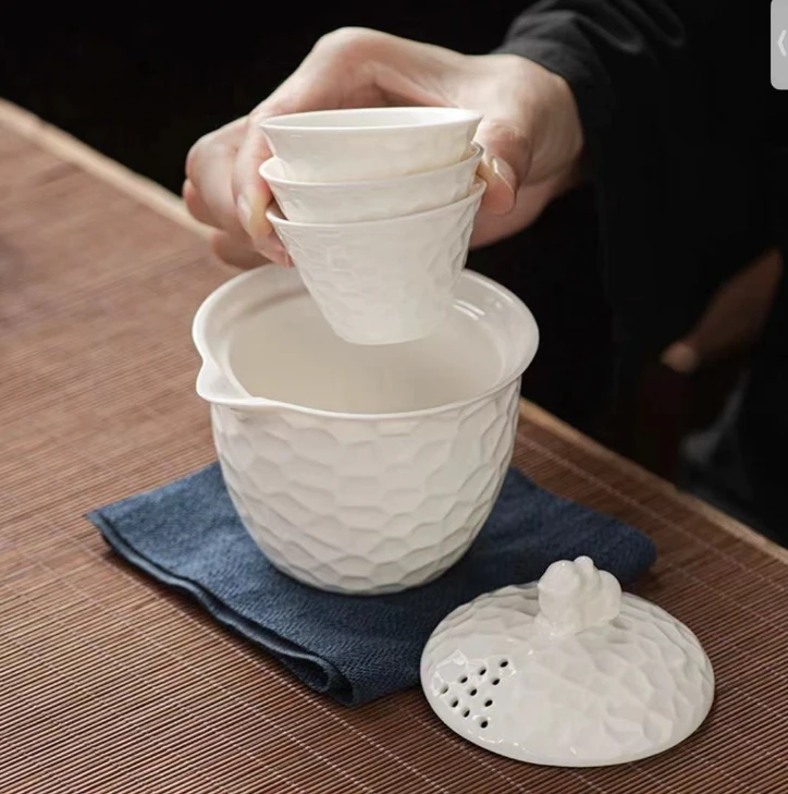 【沉鱼】羊脂玉手抓壶防烫盖碗茶杯全手工德化白瓷锤纹茶具-B0891