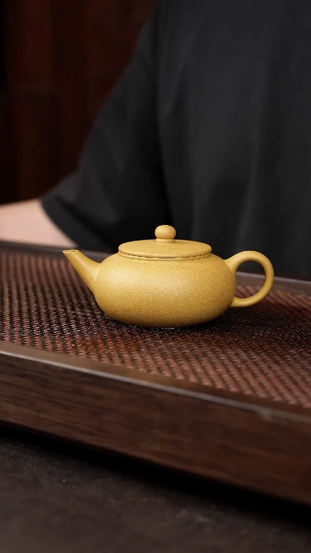 茶壶紫砂葵黄泥水平