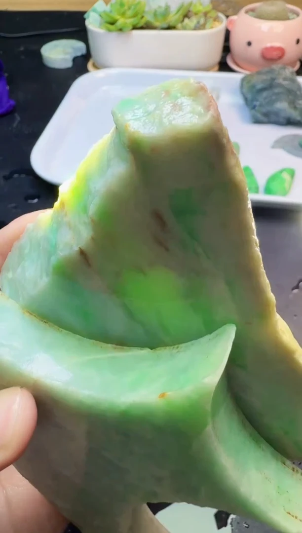 翡翠未镶嵌颈饰052天然缅甸A货翡翠