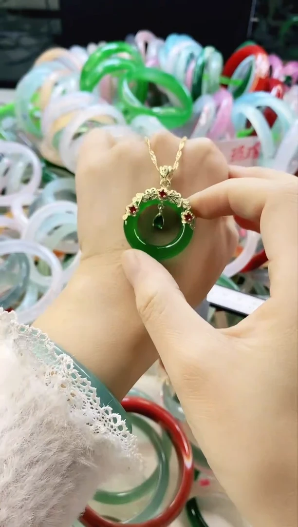 未镶嵌颈饰玛瑙/玉髓1112333