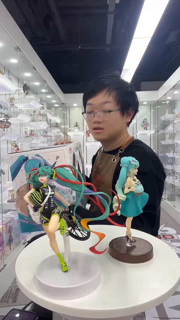 景品 手办 初音 两个一起