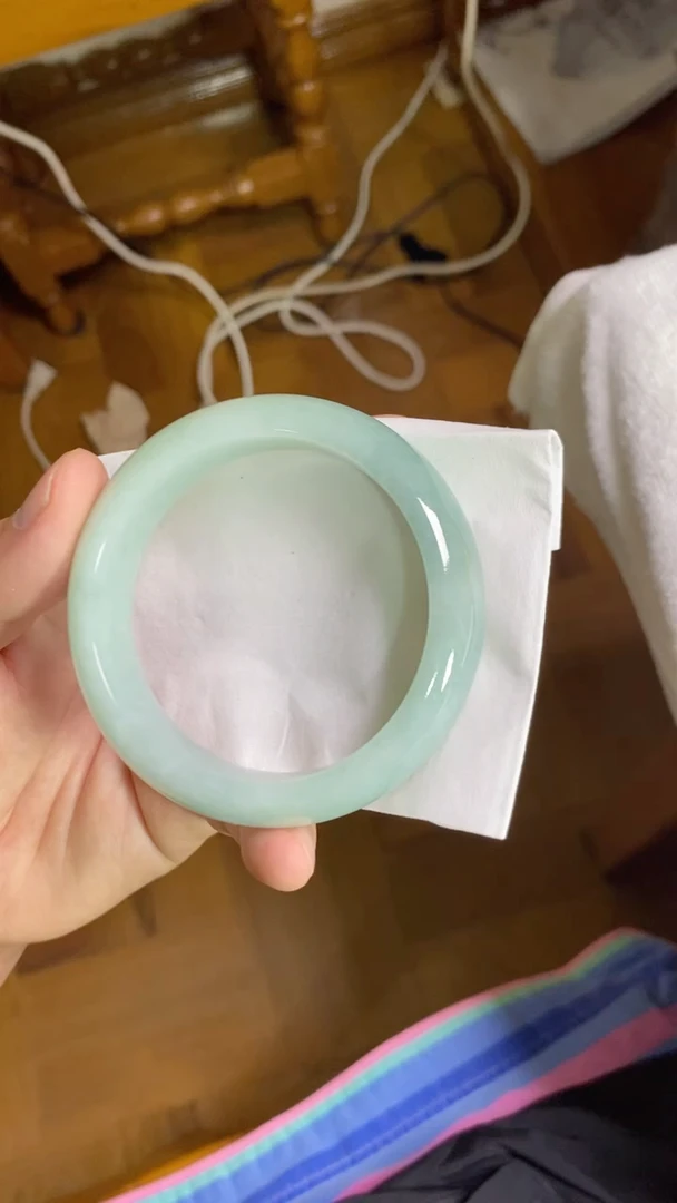 未镶嵌手镯翡翠手镯