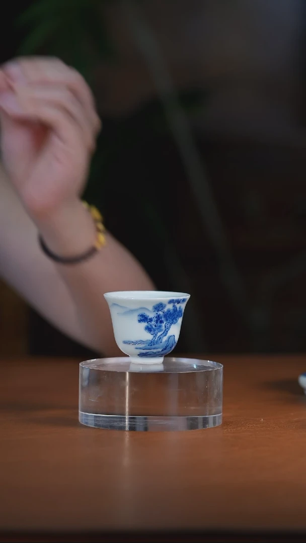 青花银刻松闻香杯