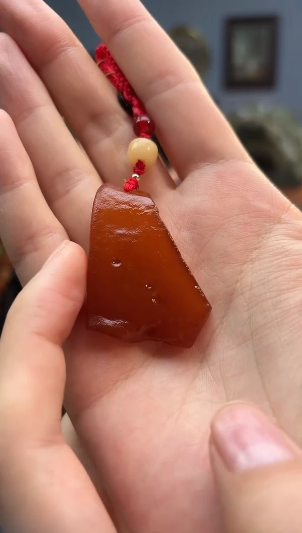 琥珀颈饰未镶嵌包挂
