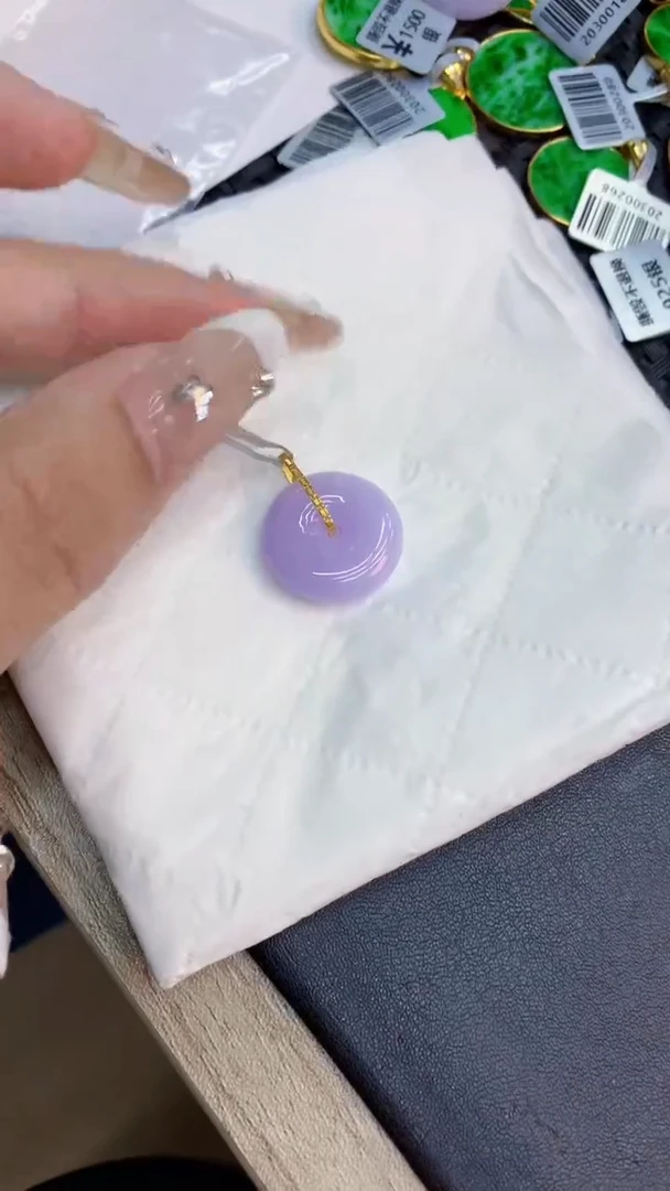 翡翠18K金镶嵌吊坠(不含链)1