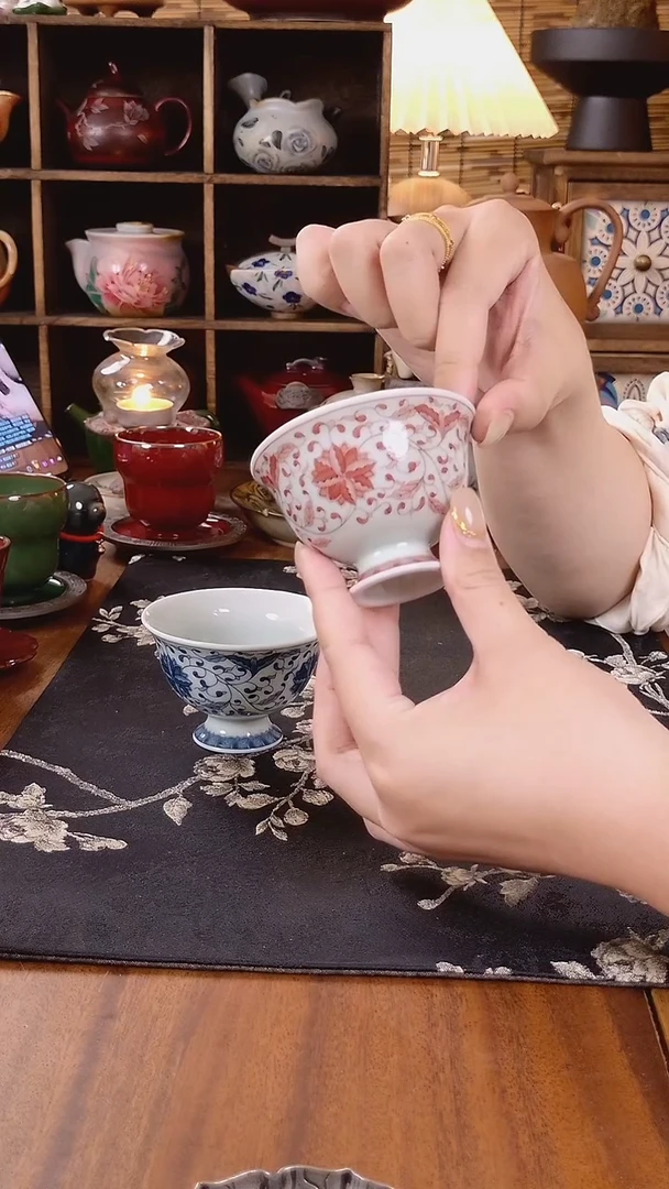 缠枝莲高脚主人杯红