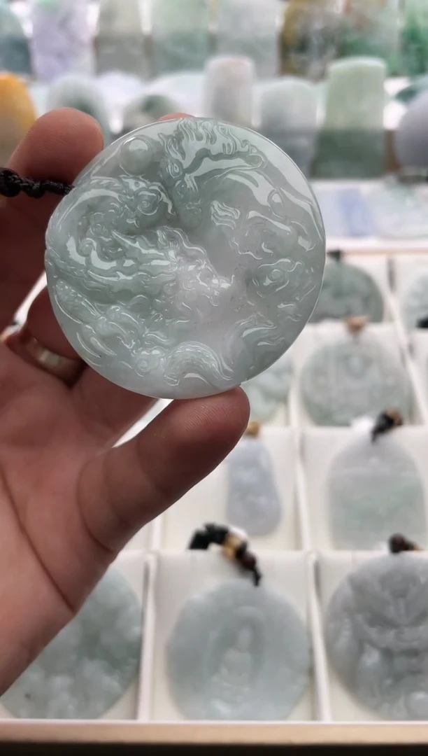 【闪购商品】翡翠颈饰未镶嵌..../2/25/ 69