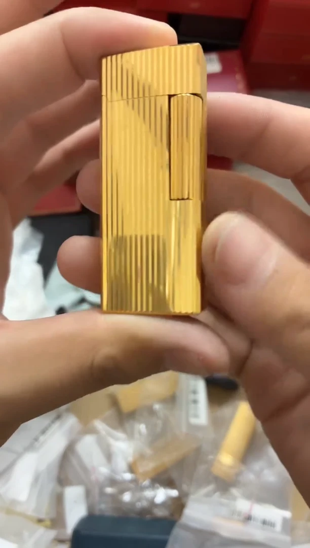 克劳斯金色竖条打火机