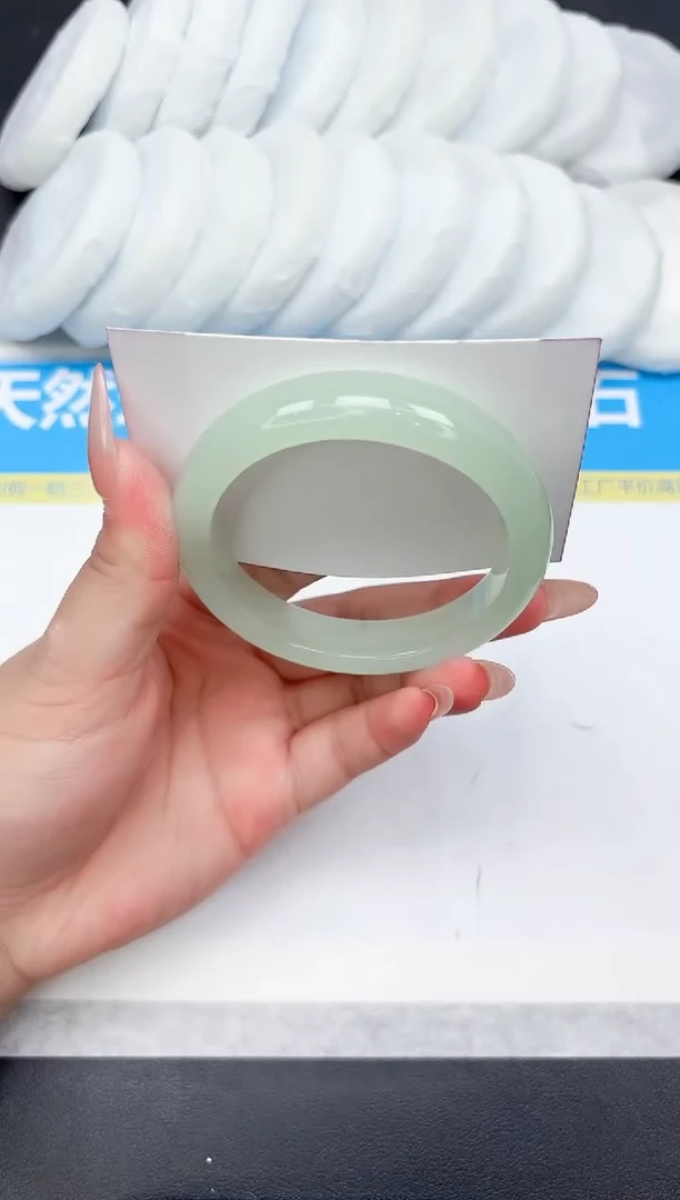 未镶嵌手镯石英质玉140-59