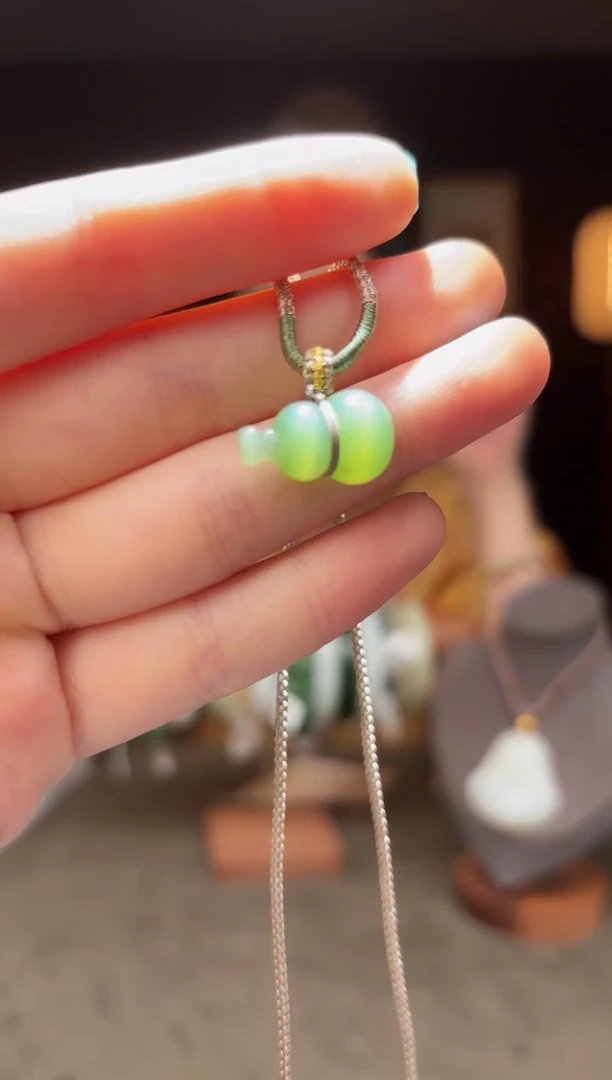 未镶嵌和田玉挂件SA9- 葫芦