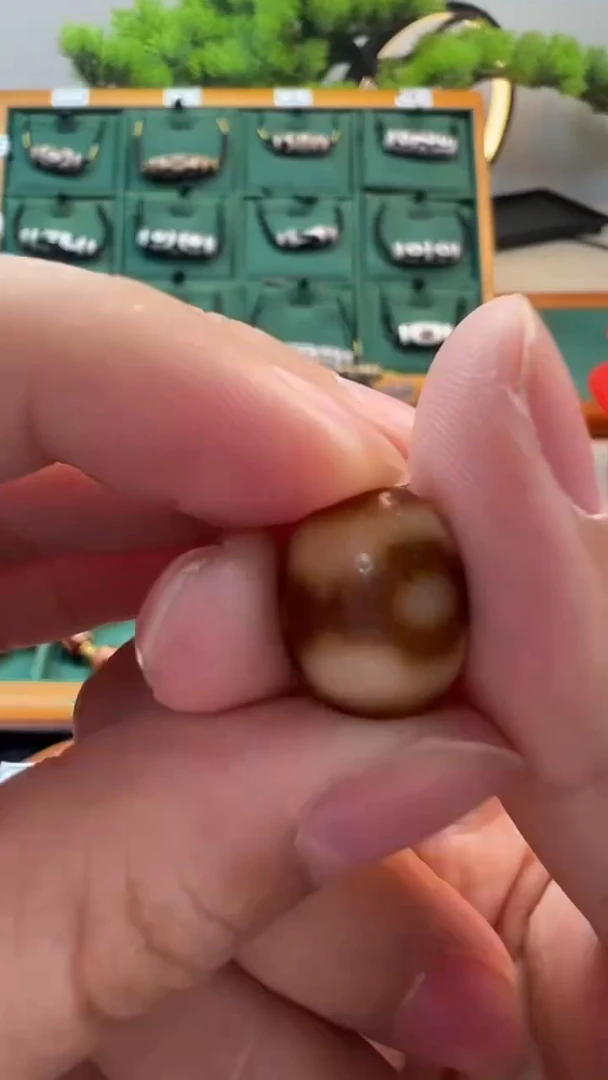 玛瑙/玉髓（覆膜）颈饰未镶嵌14（微瑕随机发货）