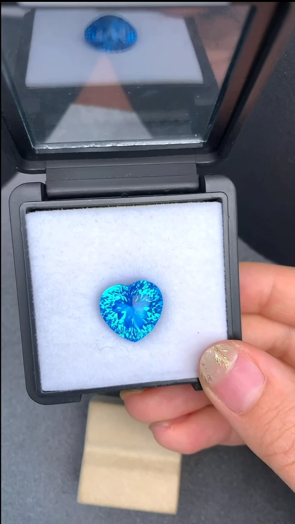 【闪购商品】托帕石裸石未镶嵌16.29克拉