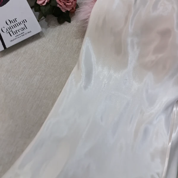 DC【威风凛凛】白色时尚休闲百搭打底女士夏季薄款半身裙