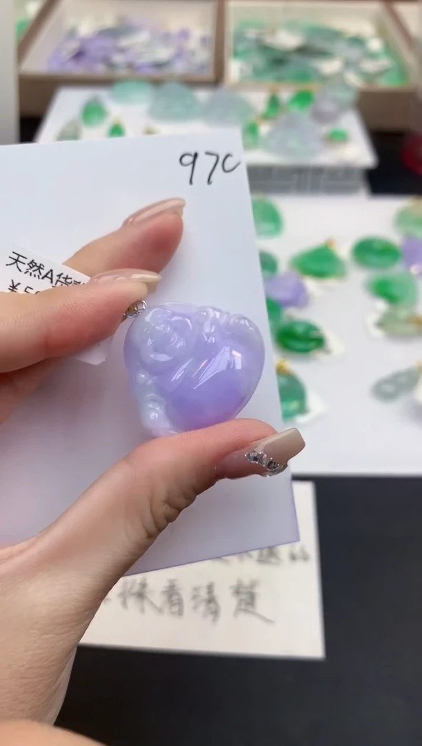 颈饰18K金镶嵌翡翠天然缅甸a货翡翠