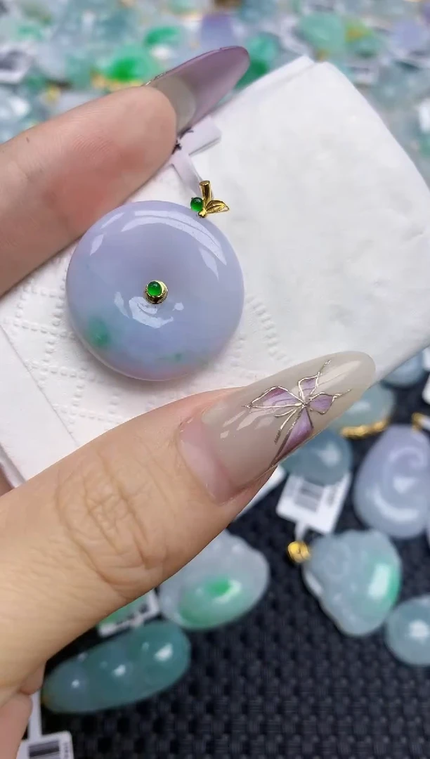 翡翠挂件18K金镶嵌天然翡翠A货