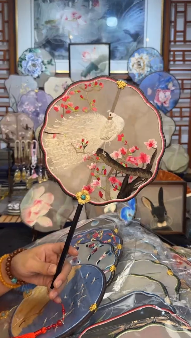 扇子纯手工苏绣团扇 买一送一