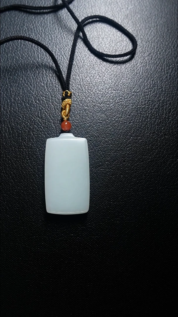 颈饰未镶嵌和田玉无事牌