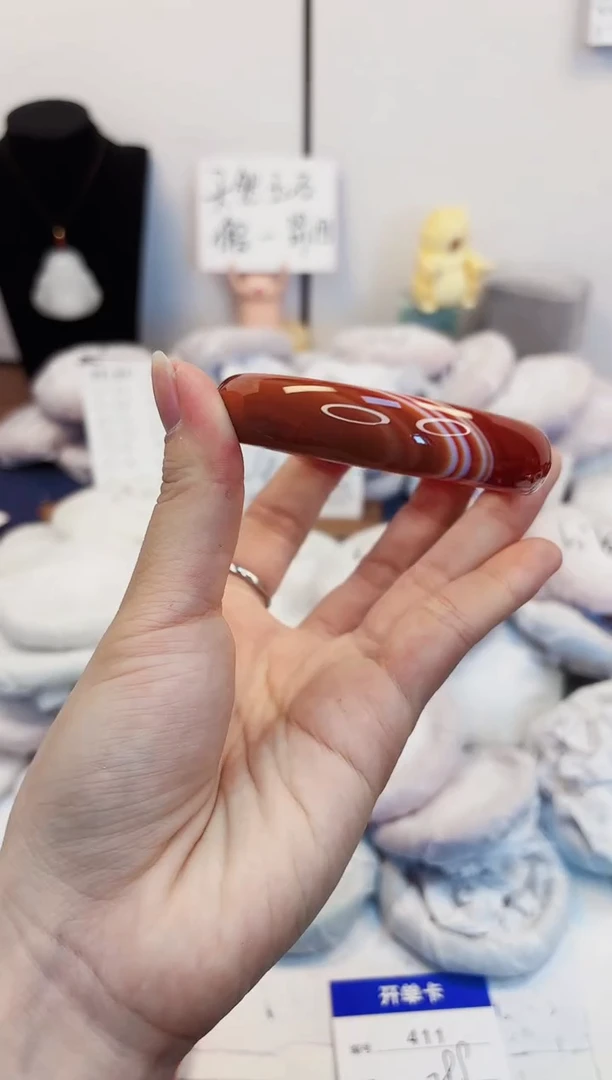 【闪购商品】石英质玉手镯未镶嵌411-玛瑙圈口61