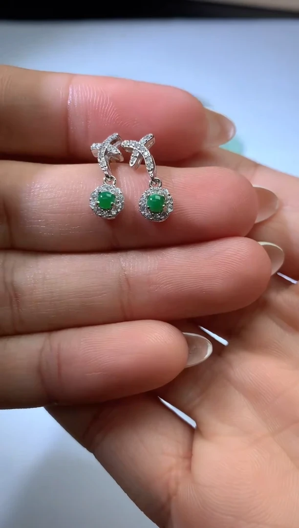 颈饰银S925镶嵌翡翠净货