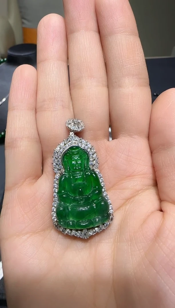 【闪购商品】翡翠吊坠(不含链)银S925镶嵌翡翠观音