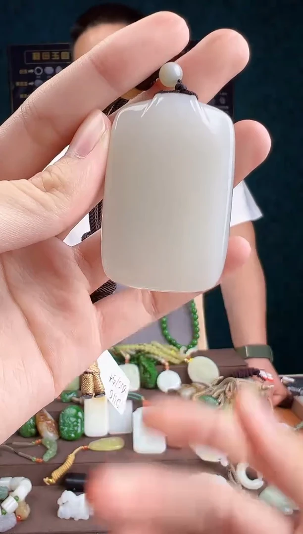 和田玉未镶嵌颈饰多样性发货 拍一单发一个