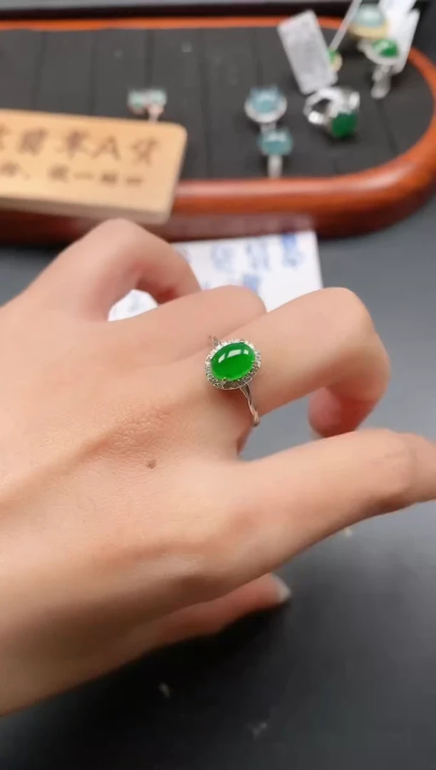银S925镶嵌戒指翡翠1111