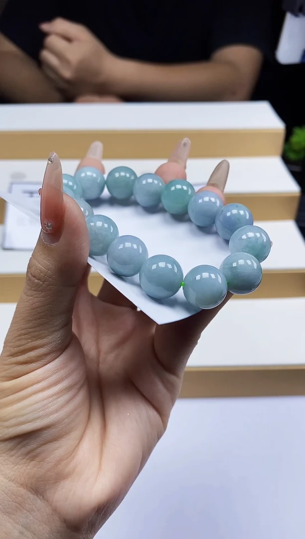 翡翠未镶嵌颈饰翡翠A货