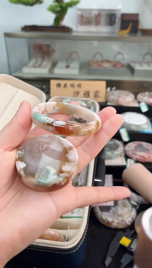 未镶嵌手镯石英质玉53圈口（赠品镯心）6806114