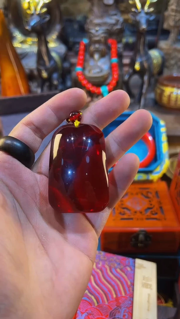 未镶嵌颈饰血珀专属链接便宜出了