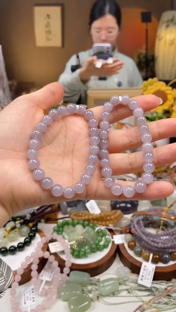 未镶嵌手链和田玉卡7.8-8左右烟紫手串多样性发一