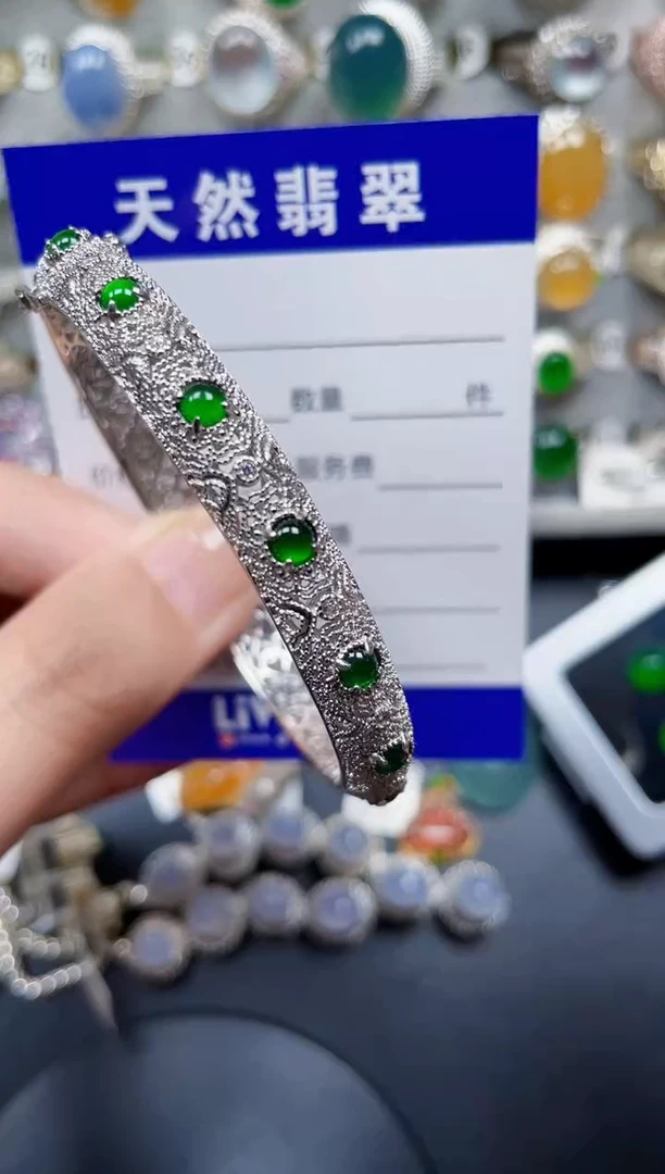 银S925镶嵌手镯翡翠100