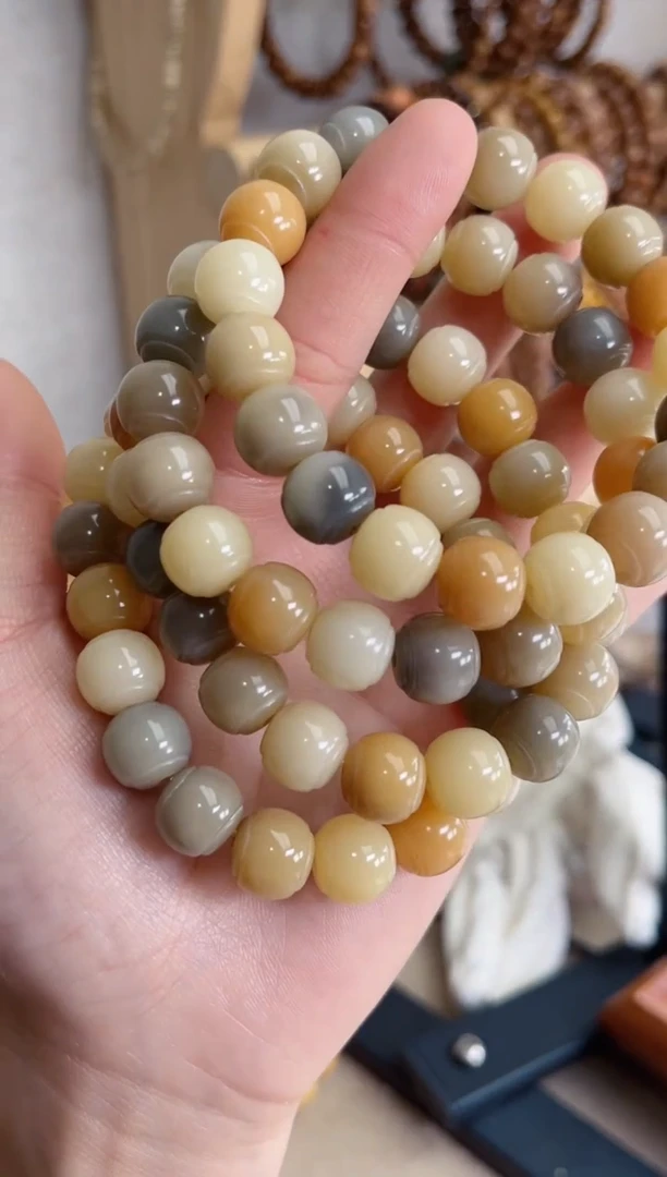 菩提根/象牙果手串x71玉化灯笼11*12瑕疵不补