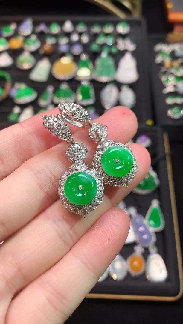 18K金镶嵌翡翠耳饰满冰黄阳绿平安扣耳坠