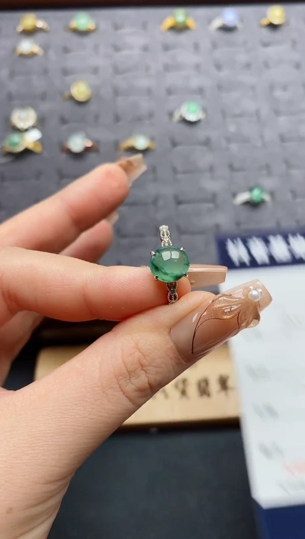 银S925镶嵌戒指翡翠.